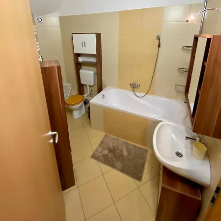Barand Apartman Eger Exterior photo